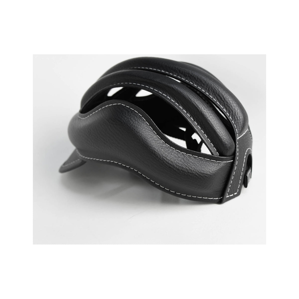 Leather helmet — Black