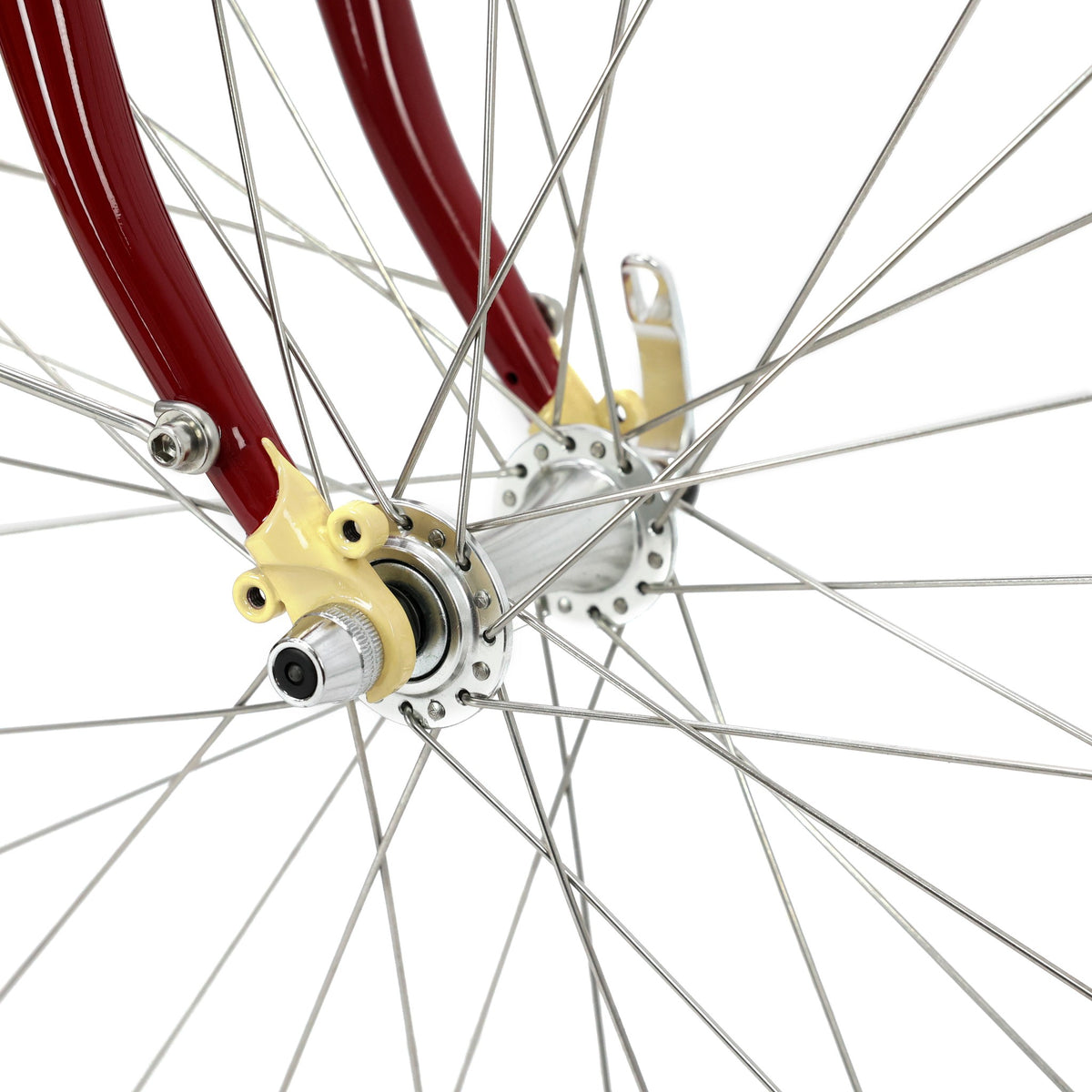 Rando26 Lite — 9-Speed Steel Touring Bike — Front hub and dropout