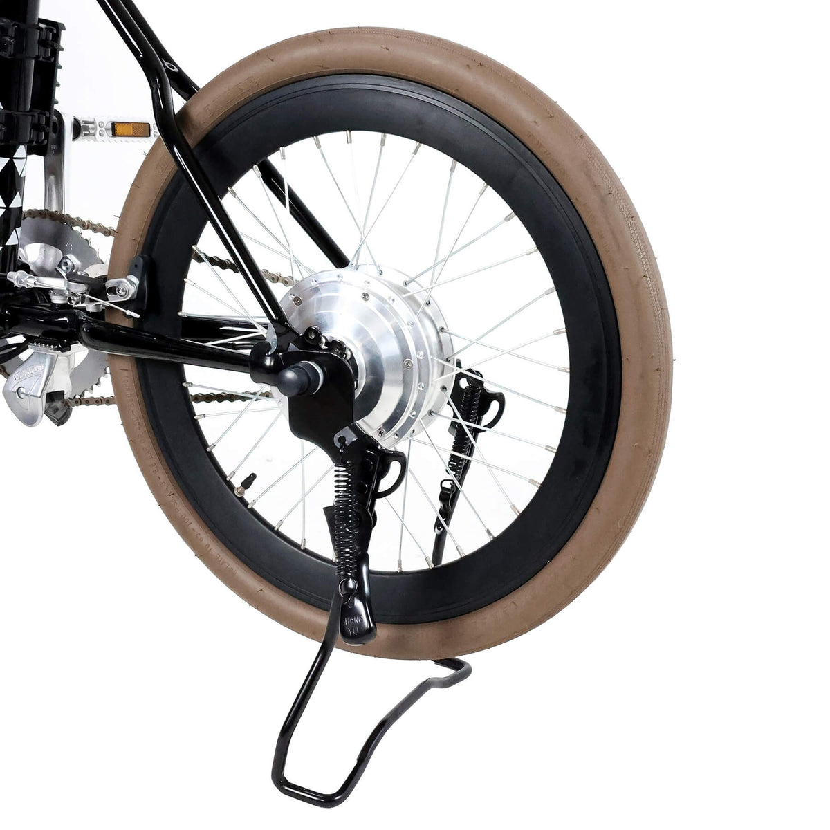 miniu bikestand fitted to a miniu, rear wheel