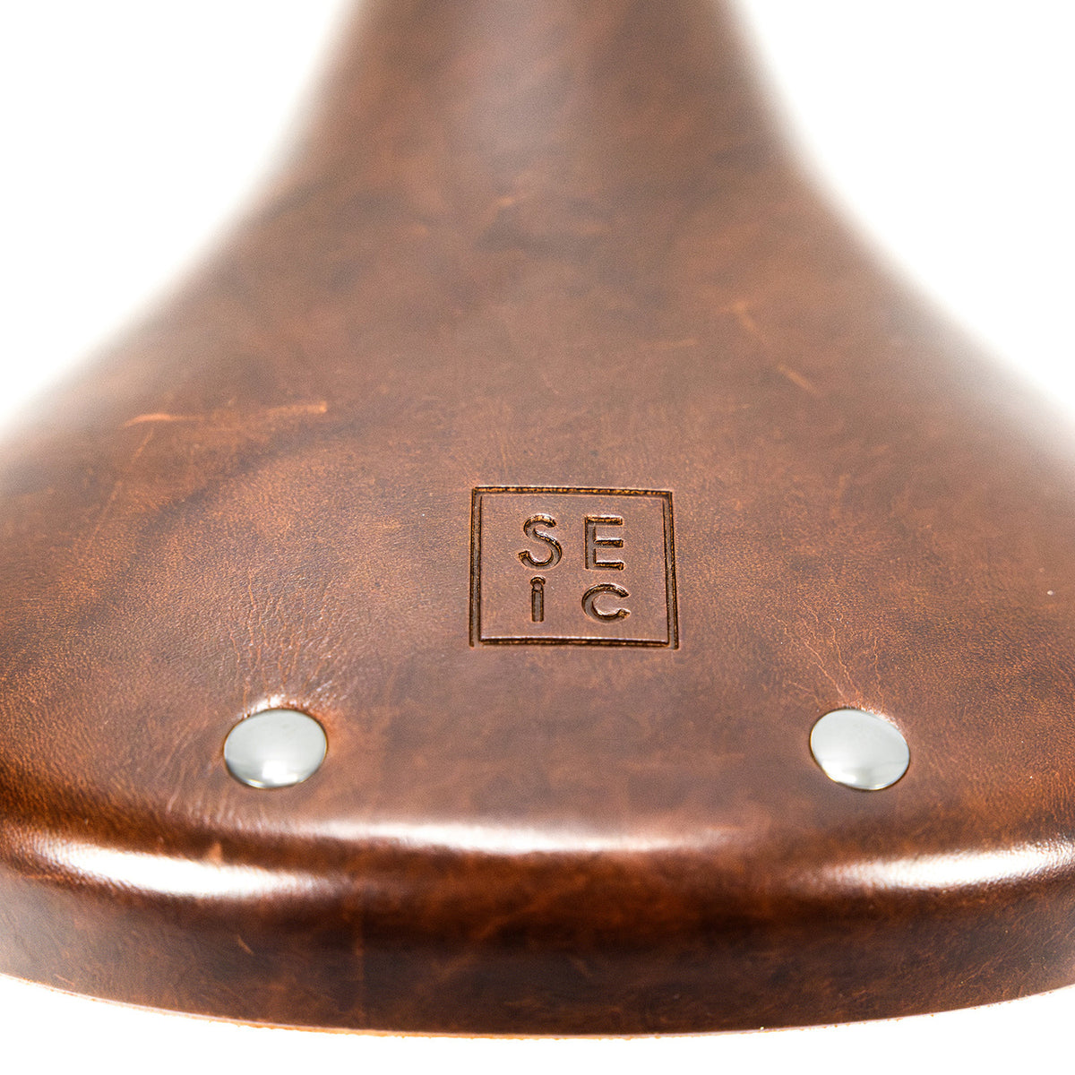 miniu handmade riveted saddle