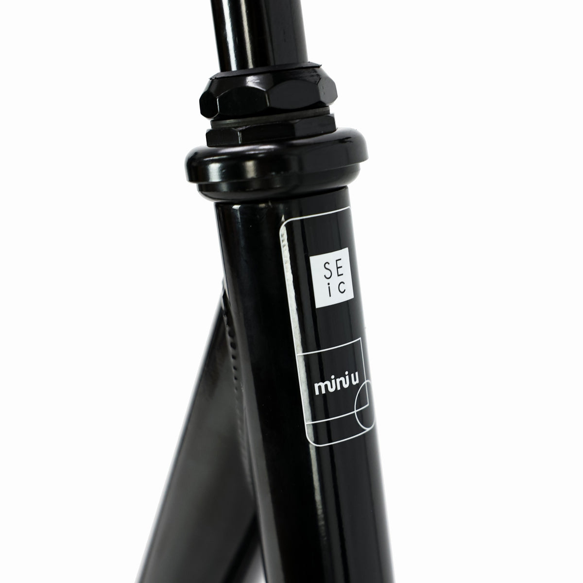 miniu Lite — 20-Inch 7-Speed Mini Velo — Head tube badge