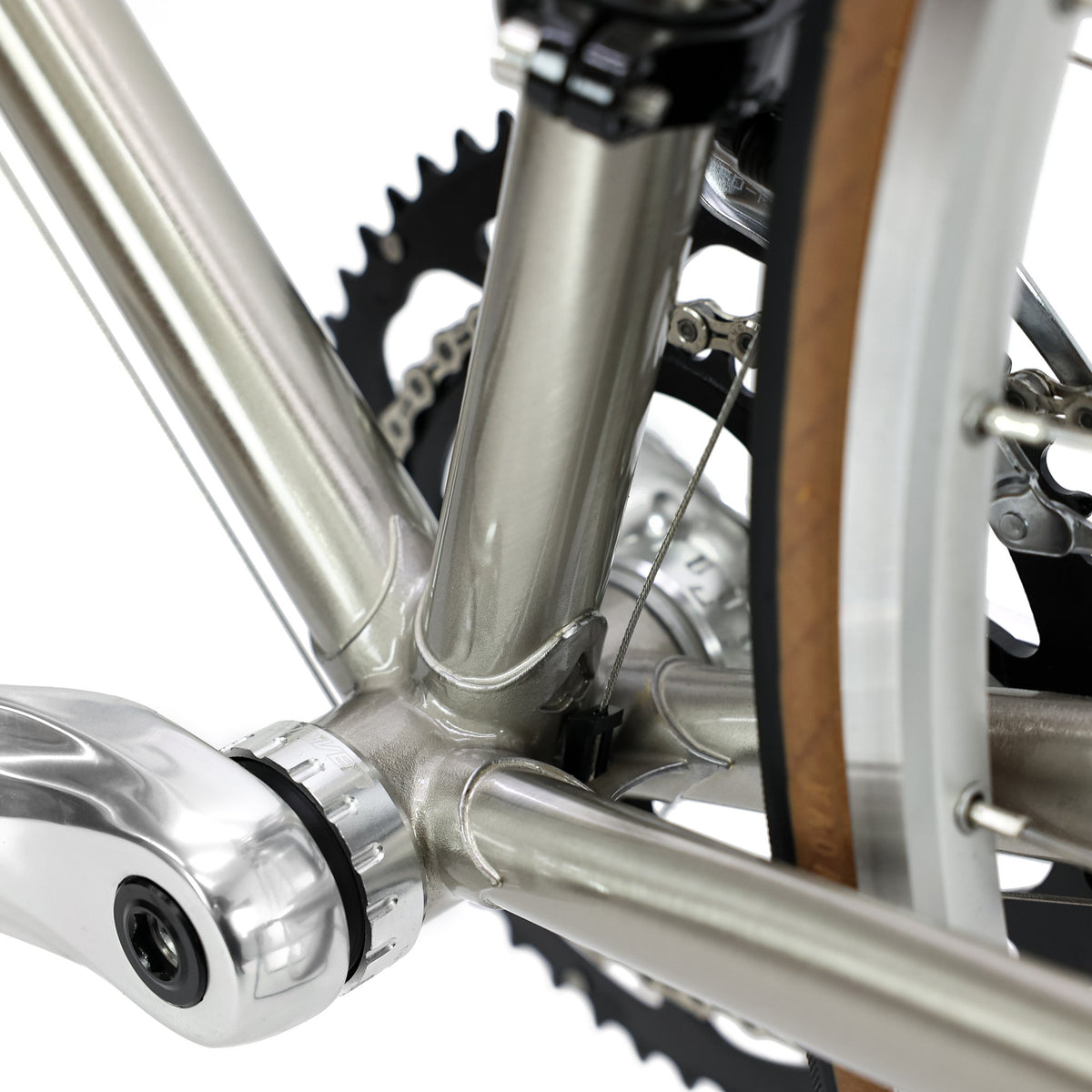 Retro Road Lite — 10-Speed Steel Road Bike — Bottom bracket shell detail