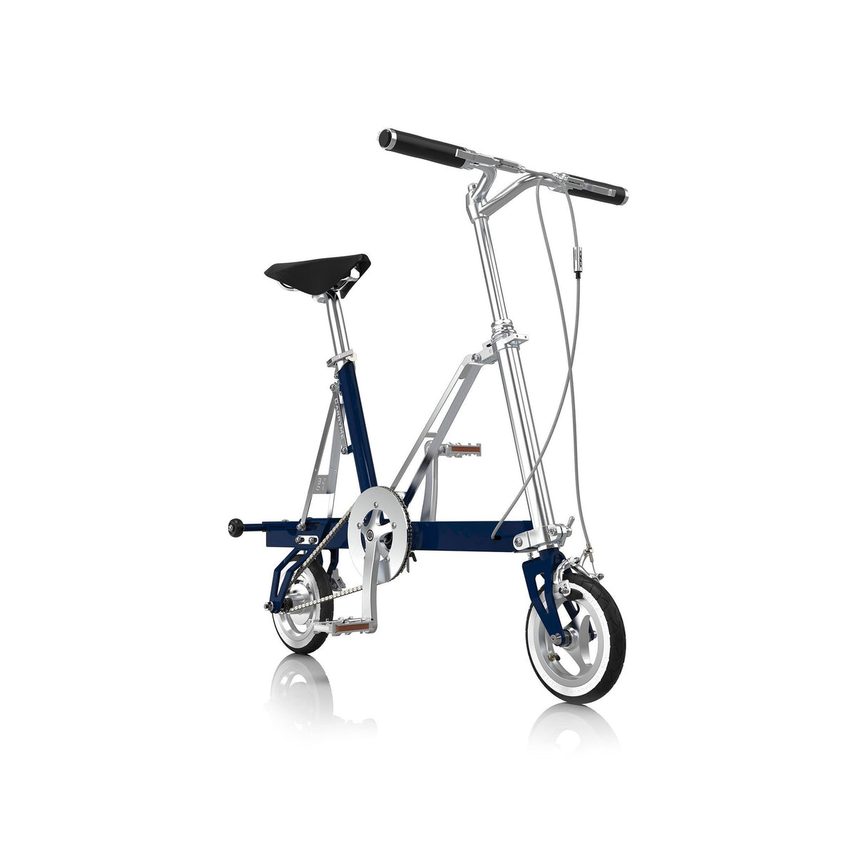 SEic CarryMe Classic Lite — 8-Inch Folding Bike — Front three-quarter view