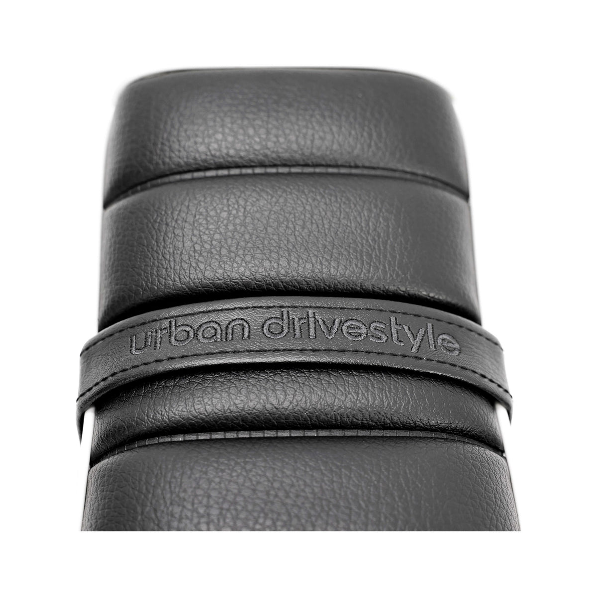 UD single riveted saddle — Black